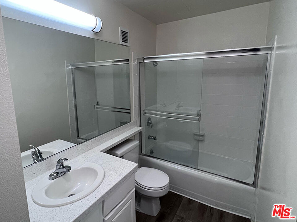 Properties 4 1431 Ocean Avenue 1407