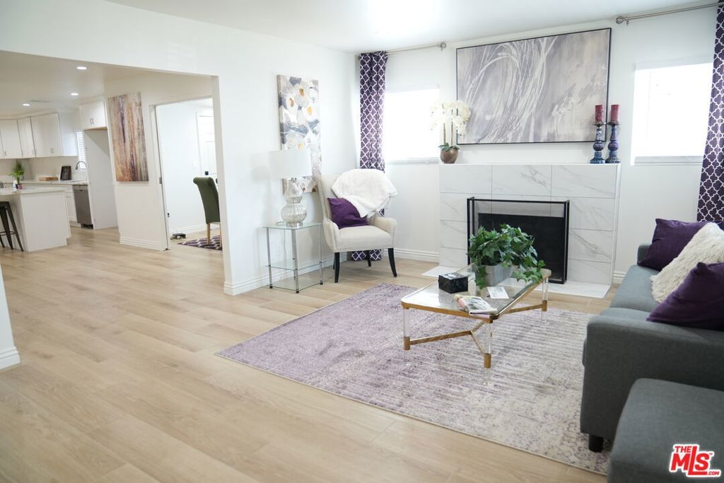 Photo of 5738 Chesley Avenue, Los Angeles, CA 90043 (MLS # 25573417)