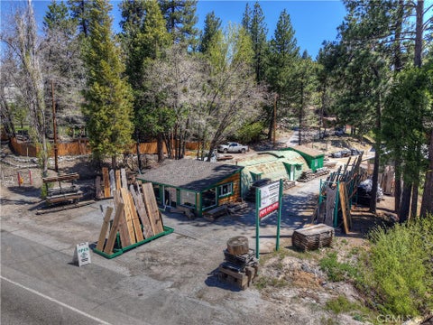 Photo of 32765 Hilltop Boulevard, Arrowbear, CA 92382 (MLS # IG26112405)