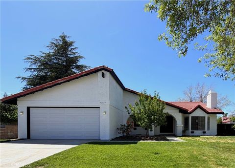 Photo of 43619 Emile Zola Street, Lancaster, CA 93535 (MLS # CV26077836)