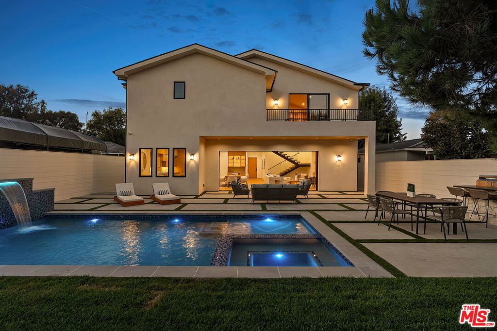 12122 Ivy Place