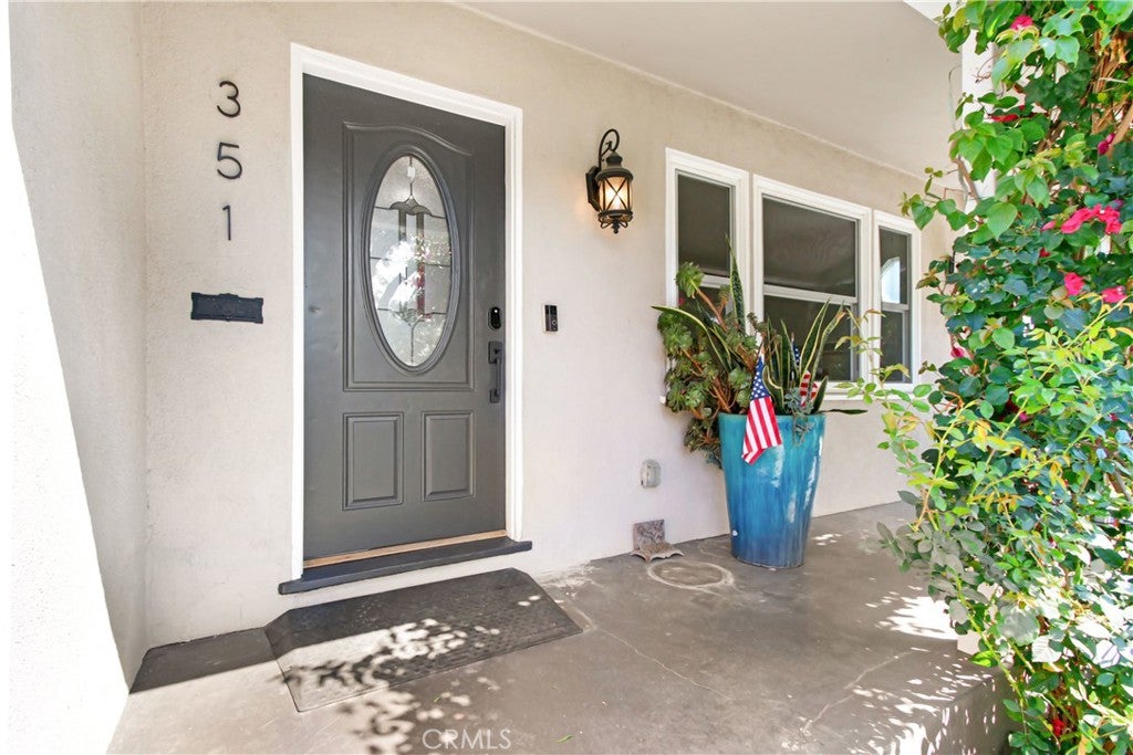 351 W Elm Street