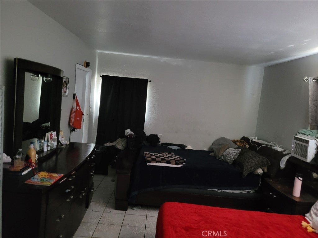 17746 Merrill