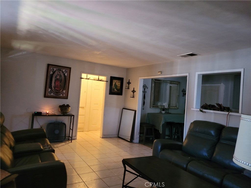 17746 Merrill