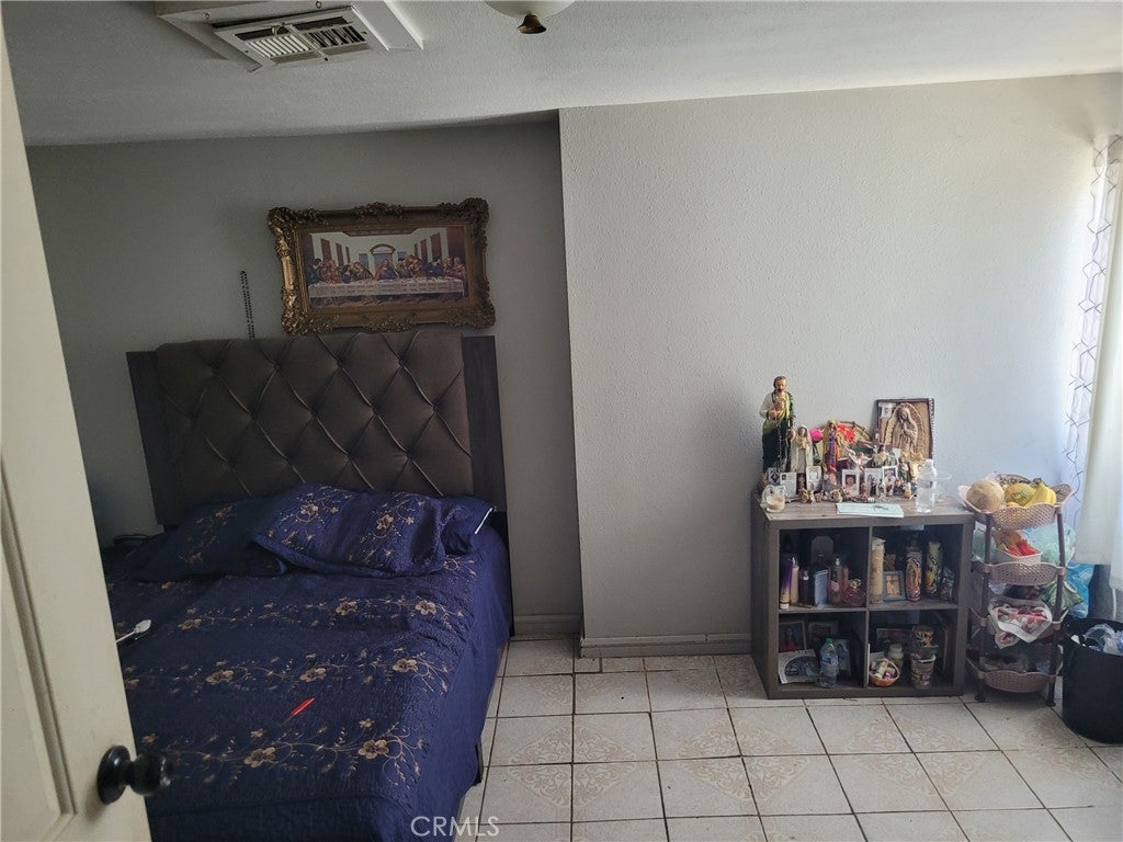 17746 Merrill