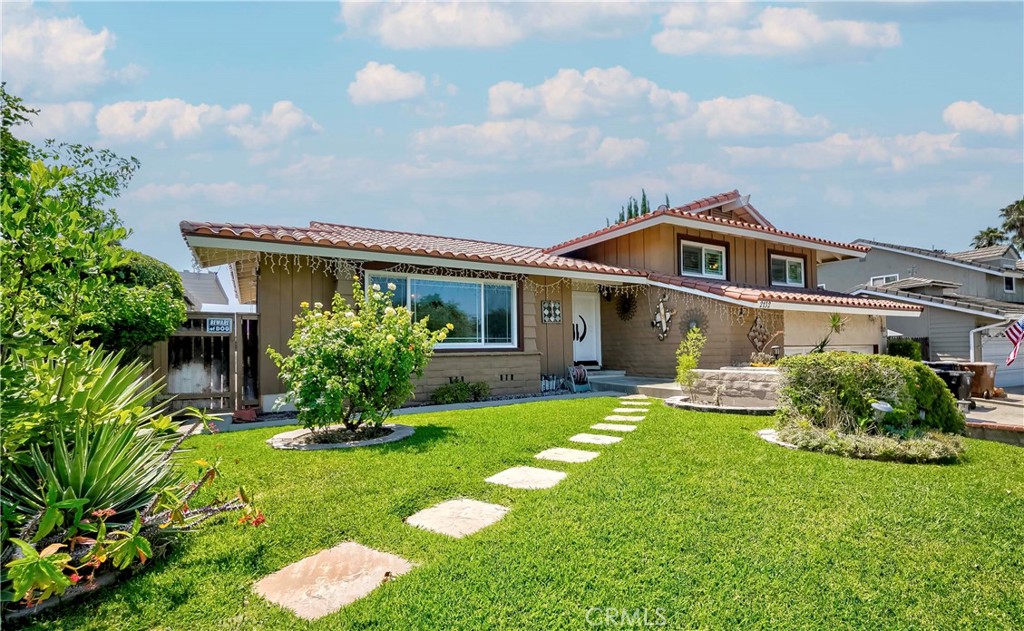 2132 Calavera Place