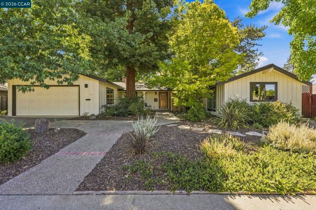 2737 San Antonio Dr DR