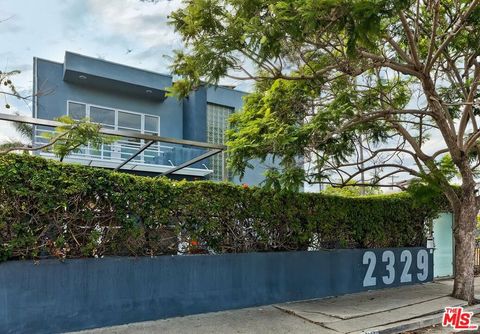 Photo of 2329 Wilson Avenue, Venice, CA 90291 (MLS # 25598529) Photo of 2329 Wilson Avenue, Venice, CA 90291 (MLS # 25598529)