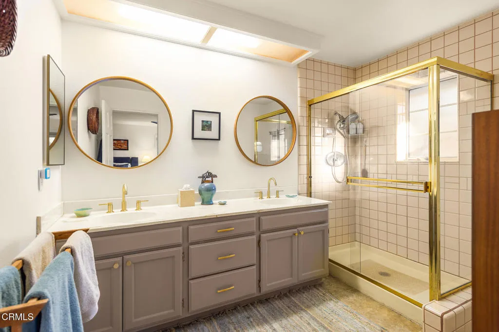 Ojai, California 93023, United States, 3 Bedrooms Bedrooms, ,2 BathroomsBathrooms,Residential,Active,229973