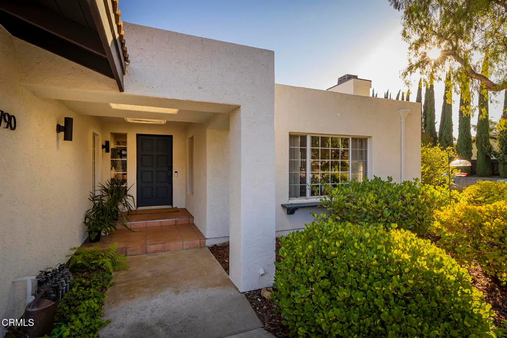 Ojai, California 93023, United States, 3 Bedrooms Bedrooms, ,2 BathroomsBathrooms,Residential,Active,229973