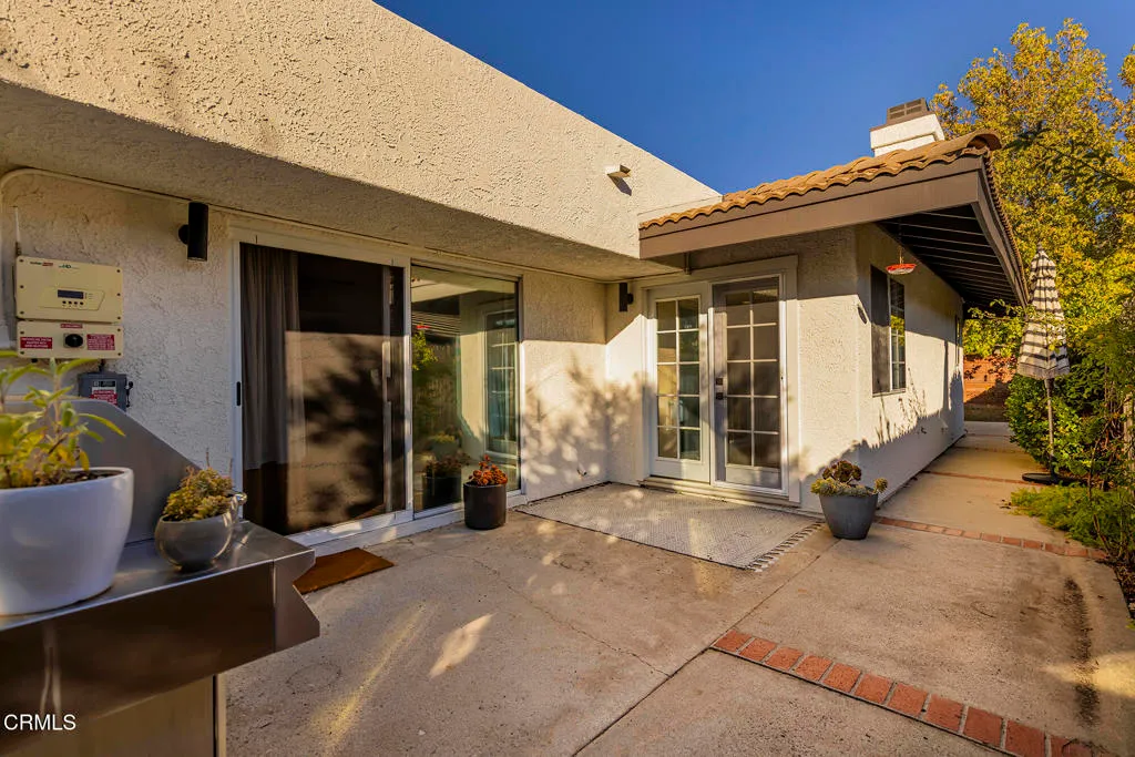 Ojai, California 93023, United States, 3 Bedrooms Bedrooms, ,2 BathroomsBathrooms,Residential,Active,229973