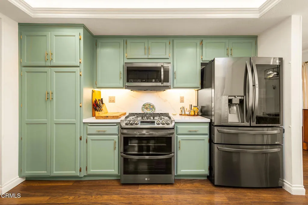 Ojai, California 93023, United States, 3 Bedrooms Bedrooms, ,2 BathroomsBathrooms,Residential,Active,229973