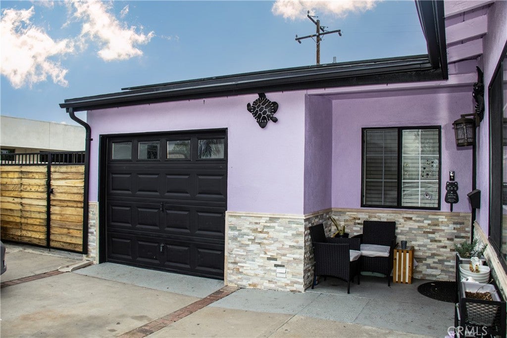 838 W Brockton