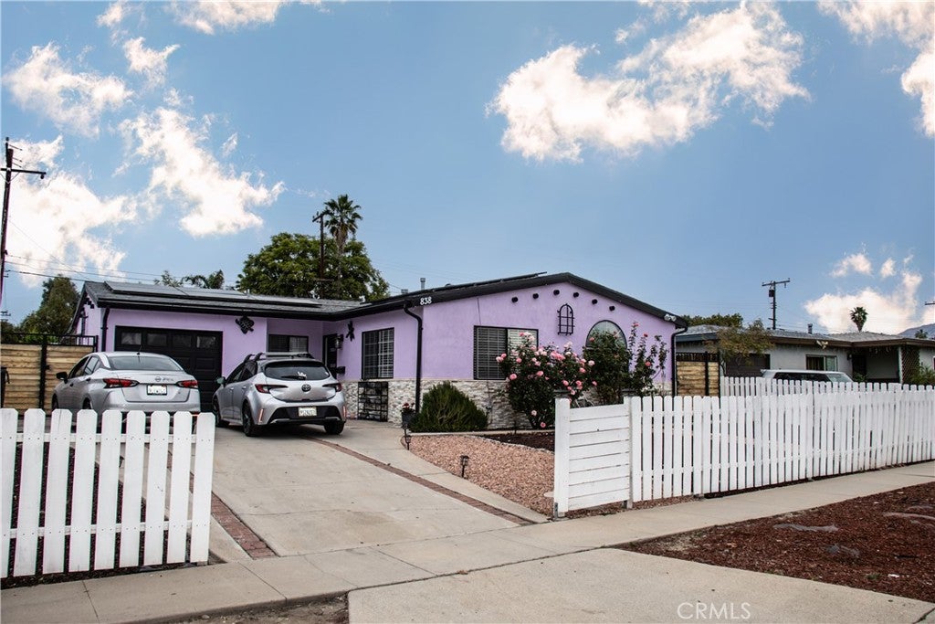 838 W Brockton