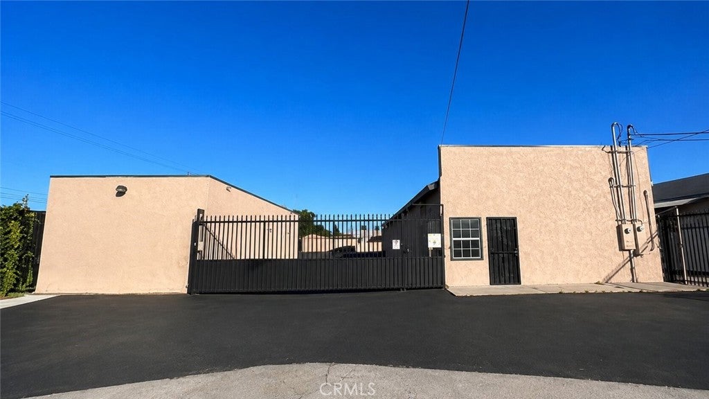 2350 Durfee