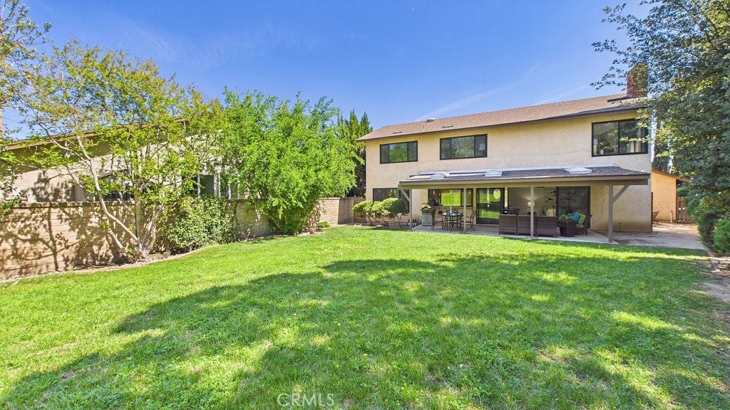 24187 Avenida Crescenta
