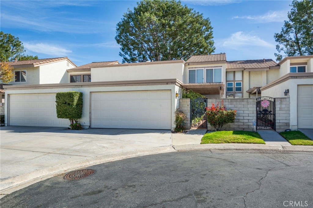 5540 E Vista Del Este