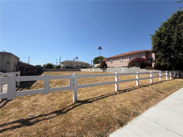 Photo 1 of 4 — 425 N Huntington Avenue, Monterey Park, CA 91754