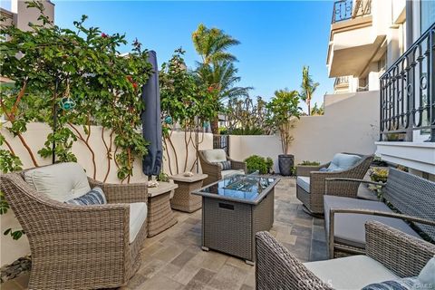 Photo of 19295 Wingedfoot Circle, Huntington Beach, CA 92648 (MLS # OC26099072)