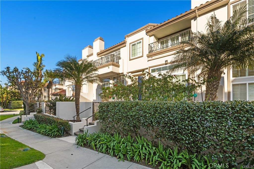 19295 Wingedfoot Circle