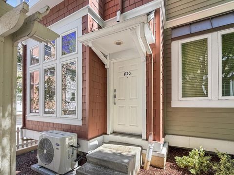 Photo of 830 Frederick, San Jose, CA 95126 (MLS # ML82042361)