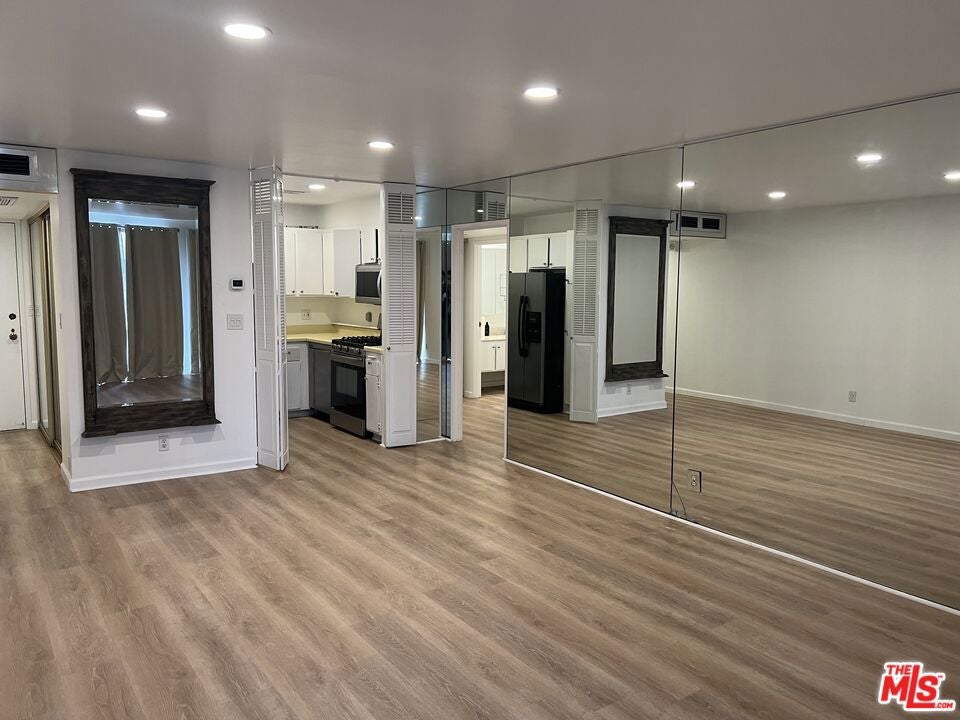 800 W 1st Street 2607