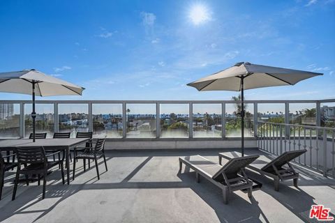 Tiny photo for 2431 3rd Street #9, Santa Monica, CA 90405 (MLS # 26633839)