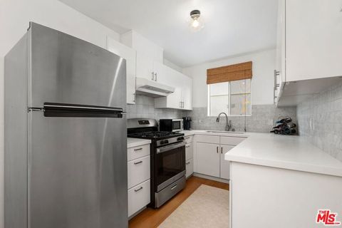 Tiny photo for 2431 3rd Street #9, Santa Monica, CA 90405 (MLS # 26633839)