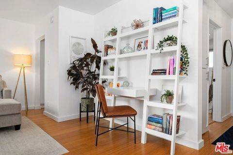 Tiny photo for 2431 3rd Street #9, Santa Monica, CA 90405 (MLS # 26633839)