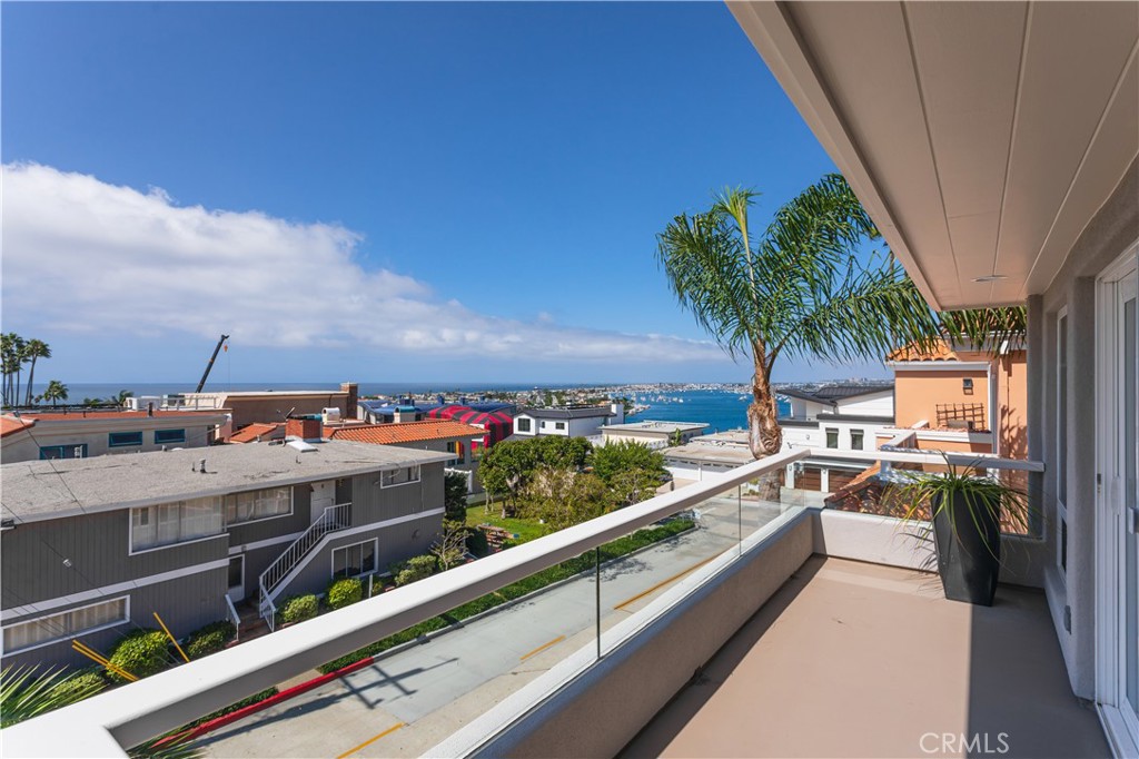 Corona del Mar South of PCH (CDMS) - Residential Lease