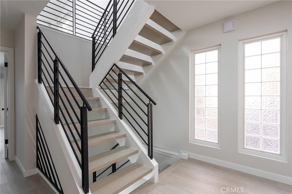 Corona del Mar South of PCH (CDMS) - Residential Lease