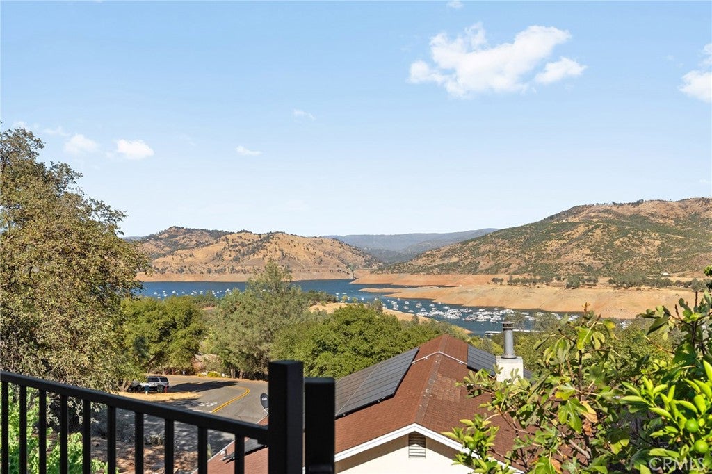 5360 Treasure Hill