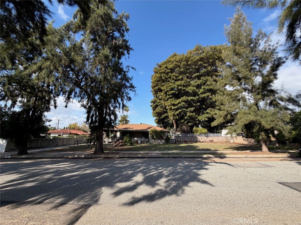 1517 Idlewood Road