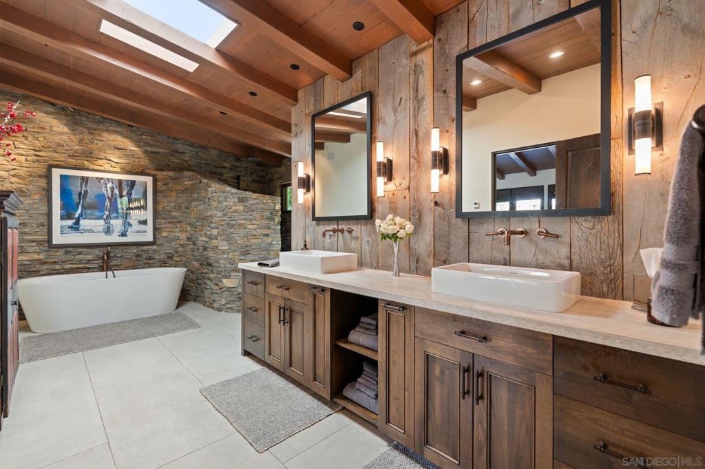 Rancho Santa Fe - Residential