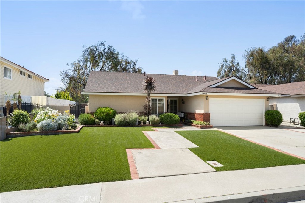 19466 Avenida Del Campo