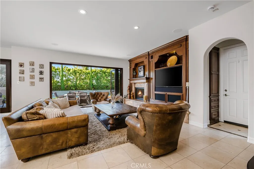 Newport Beach, California 92660, United States, 6 Bedrooms Bedrooms, ,7 BathroomsBathrooms,Residential,Active,181687