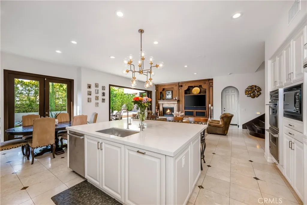 Newport Beach, California 92660, United States, 6 Bedrooms Bedrooms, ,7 BathroomsBathrooms,Residential,Active,181687