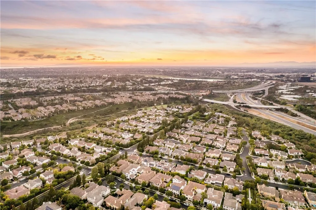 Newport Beach, California 92660, United States, 6 Bedrooms Bedrooms, ,7 BathroomsBathrooms,Residential,Active,181687