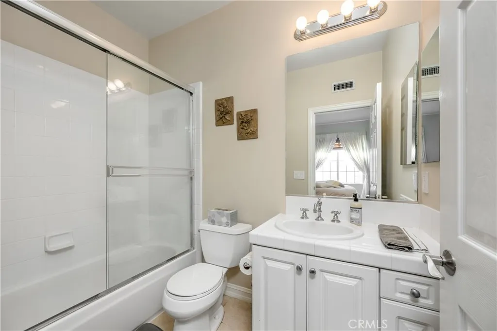 Newport Beach, California 92660, United States, 6 Bedrooms Bedrooms, ,7 BathroomsBathrooms,Residential,Active,181687