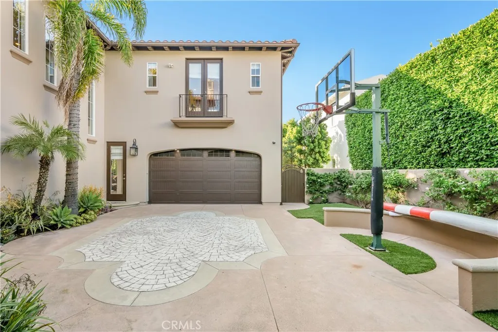 Newport Beach, California 92660, United States, 6 Bedrooms Bedrooms, ,7 BathroomsBathrooms,Residential,Active,181687