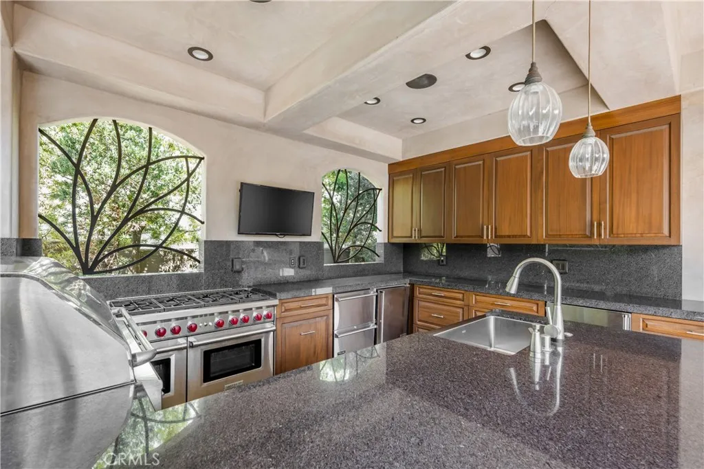 Newport Beach, California 92660, United States, 6 Bedrooms Bedrooms, ,7 BathroomsBathrooms,Residential,Active,181687