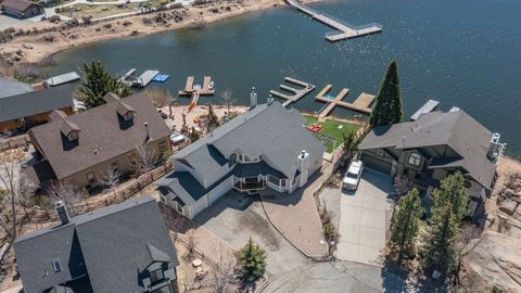 Photo of 735 Tayles Point Rd, Big Bear Lake, CA 92315 (MLS # SR26066389)