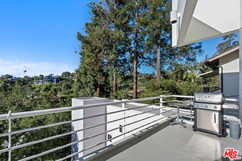 Tiny photo for 477 Upper Mesa Road, Santa Monica, CA 90402 (MLS # 25627671)