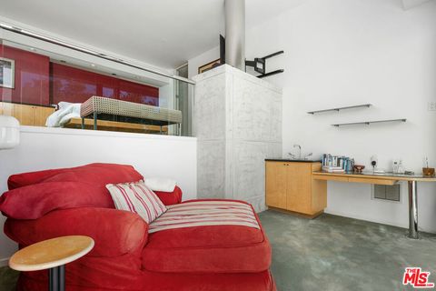 Tiny photo for 477 Upper Mesa Road, Santa Monica, CA 90402 (MLS # 25627671)