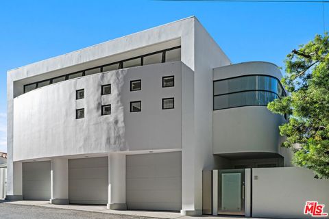 Photo of 477 Upper Mesa Road, Santa Monica, CA 90402 (MLS # 25627671)