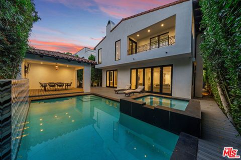 Photo of 846 N Orange Grove Ave. Ave, Los Angeles, CA 90046 (MLS # 25606631)