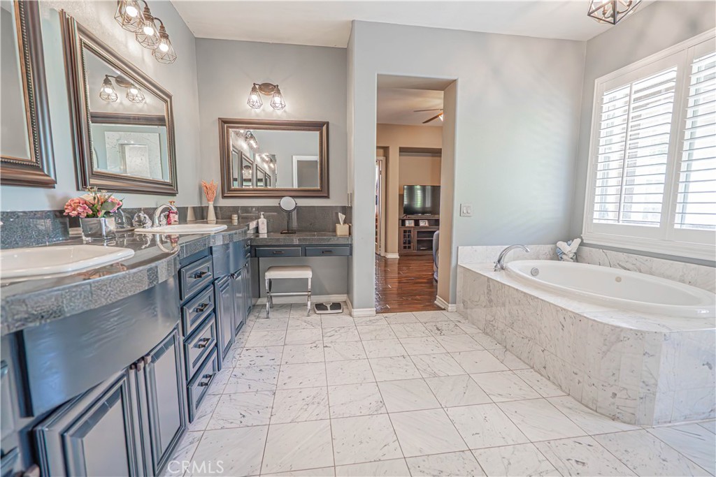 Southern Oaks Manor (SOMNR) - Residential