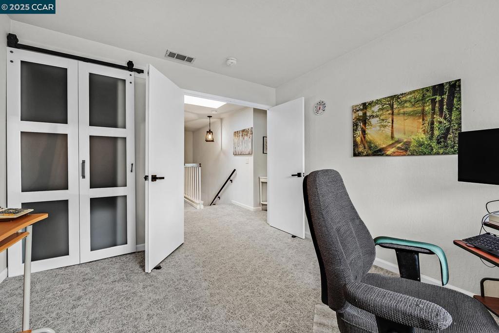 ELLINWOOD PARK - Residential