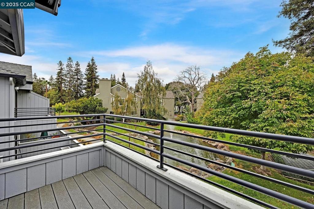 ELLINWOOD PARK - Residential