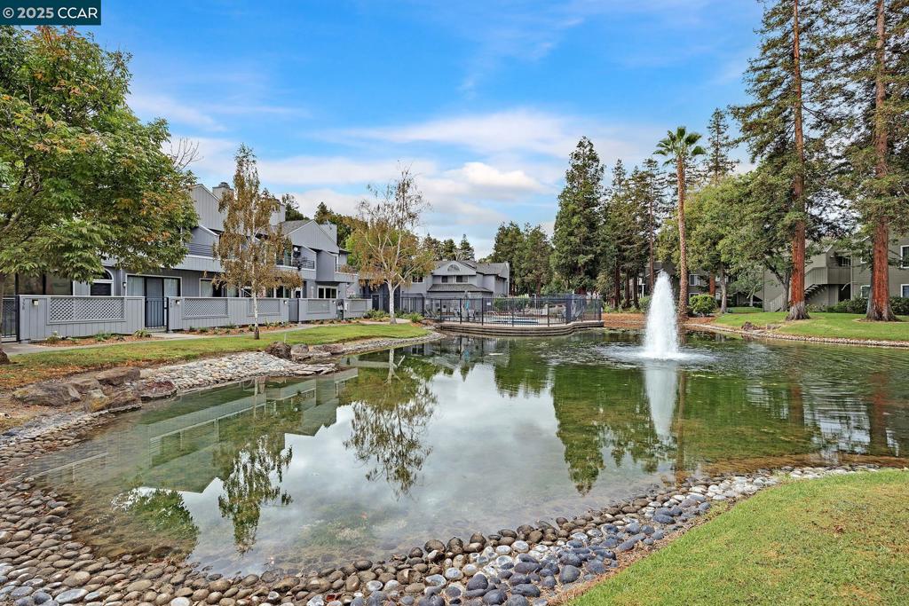 ELLINWOOD PARK - Residential